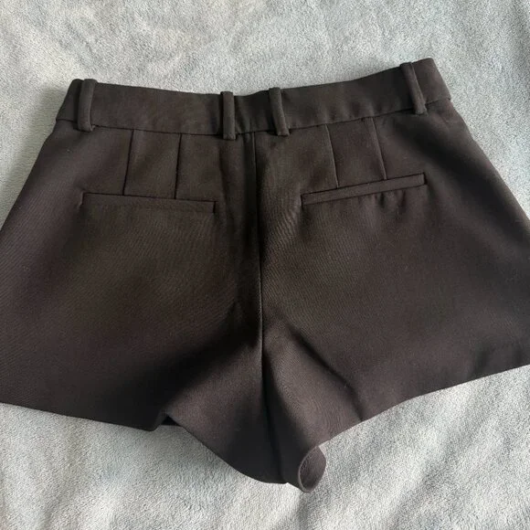 Babaton shorts - Picture 2 of 4